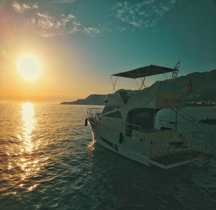 VIP-тур на лодке в Халиси